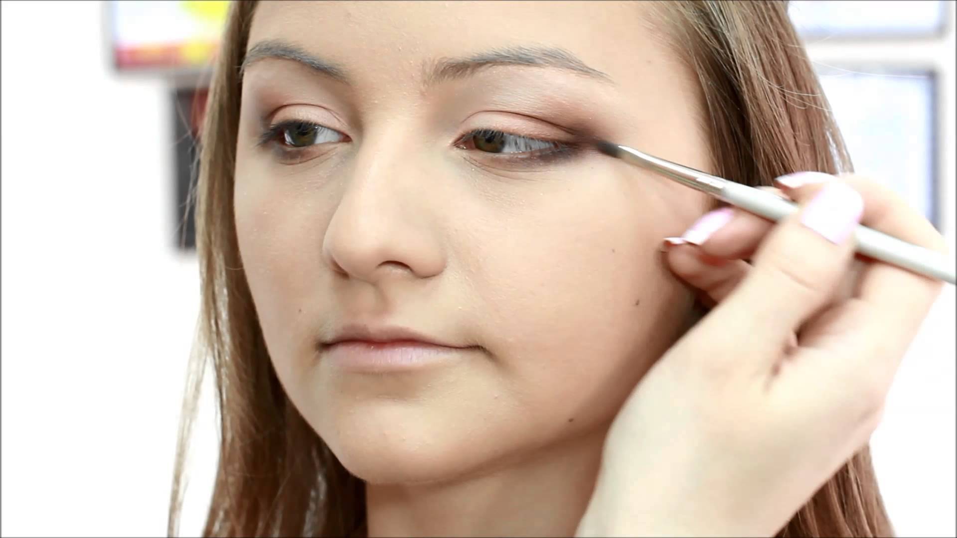 Как накрасить глаза если брови низкие