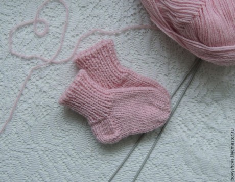 Вязаные носочки для новорожденных малышей с прямой пяткой