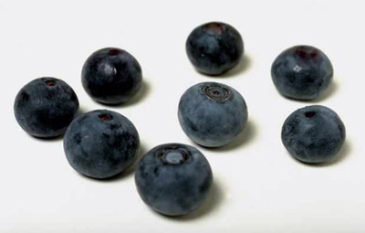 Blueberries are some of the best food sources to fight high cholesterol. 