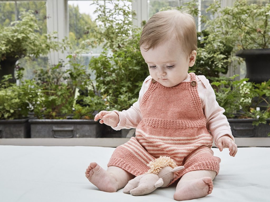 Free knitting pattern for a baby spencer